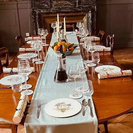 Le Grand Manoir D'aleksandr Saint-Medard-de-Guizieres