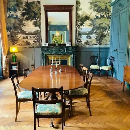 Le Grand Manoir D'aleksandr * Saint-Medard-de-Guizieres